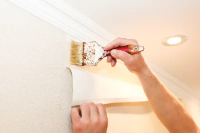 Pose de papier peint à Gambais — revêtements muraux et toiles de verre
